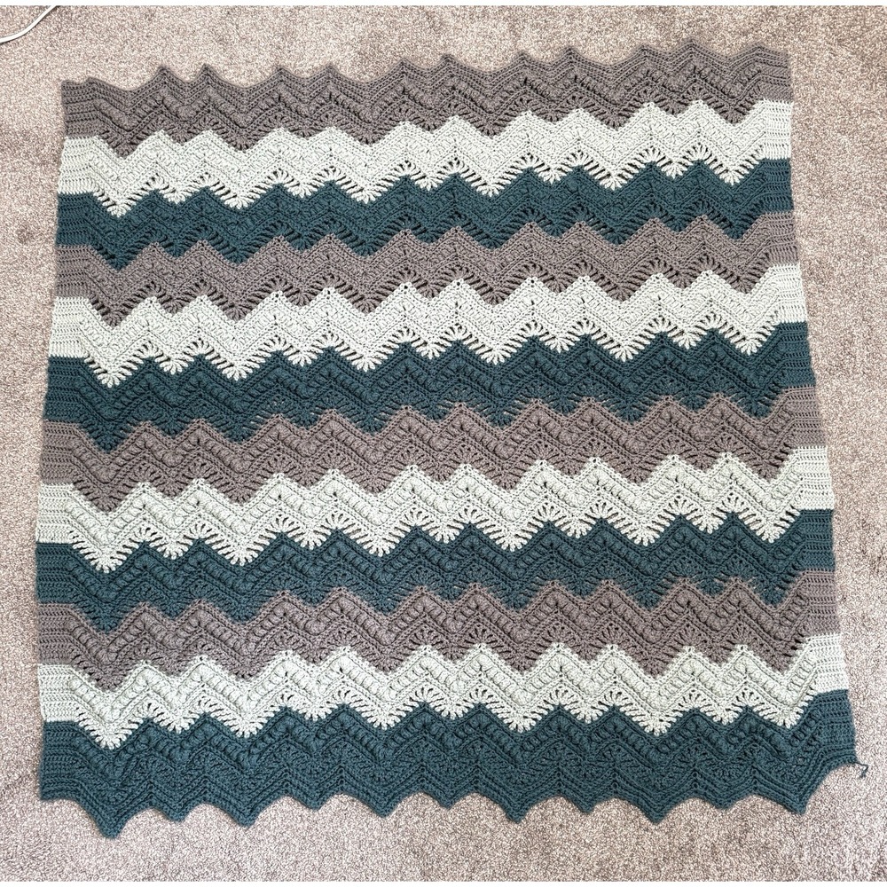Hand Crocheted Chevron Lap Blanket Afghan Throw Multicolor Zig Zag 49x46‎ Baby